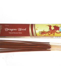 Vonné tyčinky Dračia krv podľa tradičnej ajurvédskej receptúry v Indii. Pri výrobe sa používa iba prírodný prášok z dreva, bez toxínov